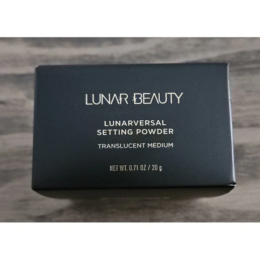 Lunar Beauty Lunarversal Setting Powder • Translucent Medium • 0.71 Oz
